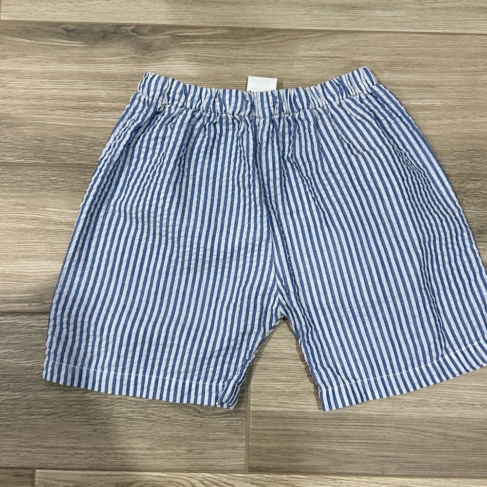 Boutique Size 7 seersucker shorts
